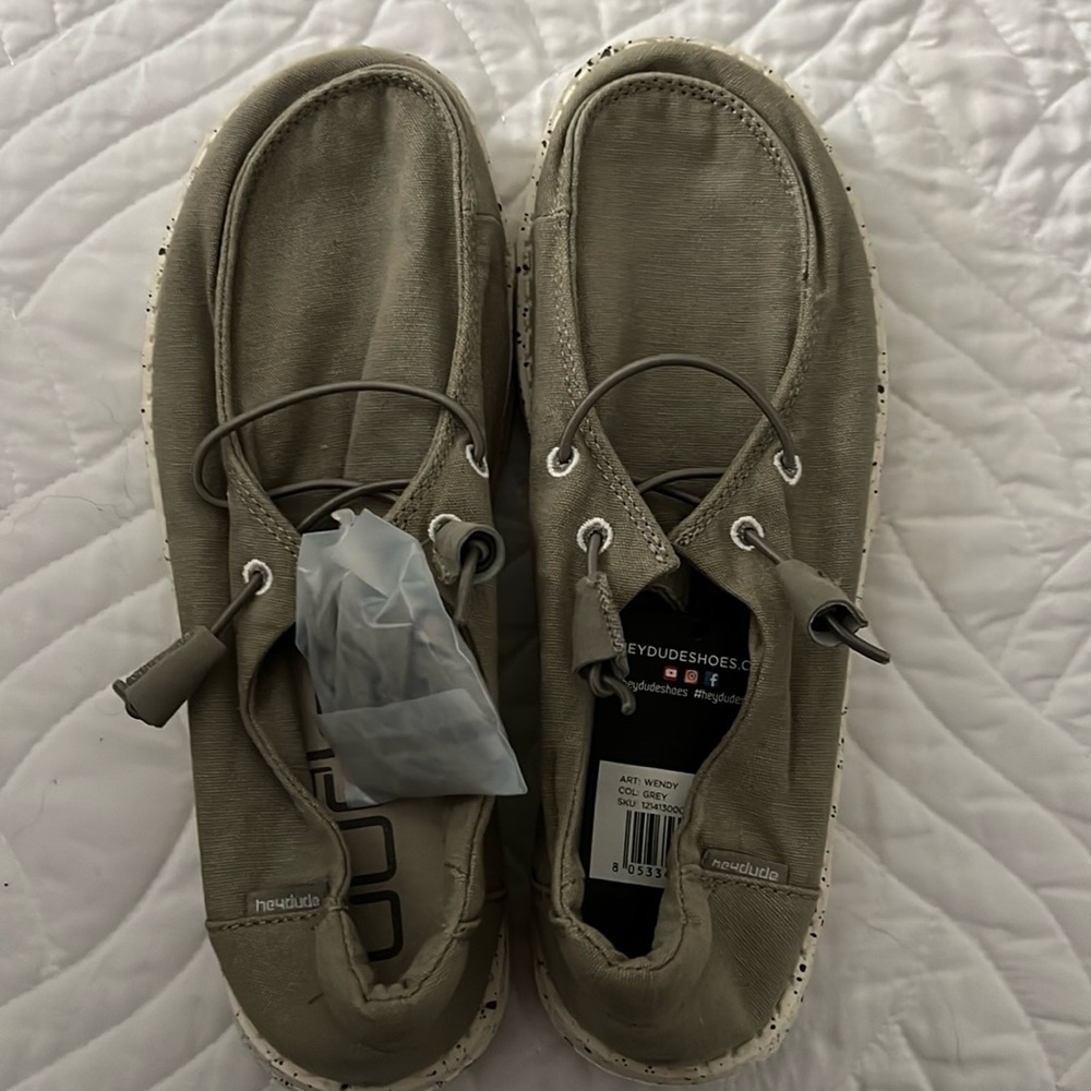 Hey Dude- NWT Size 7